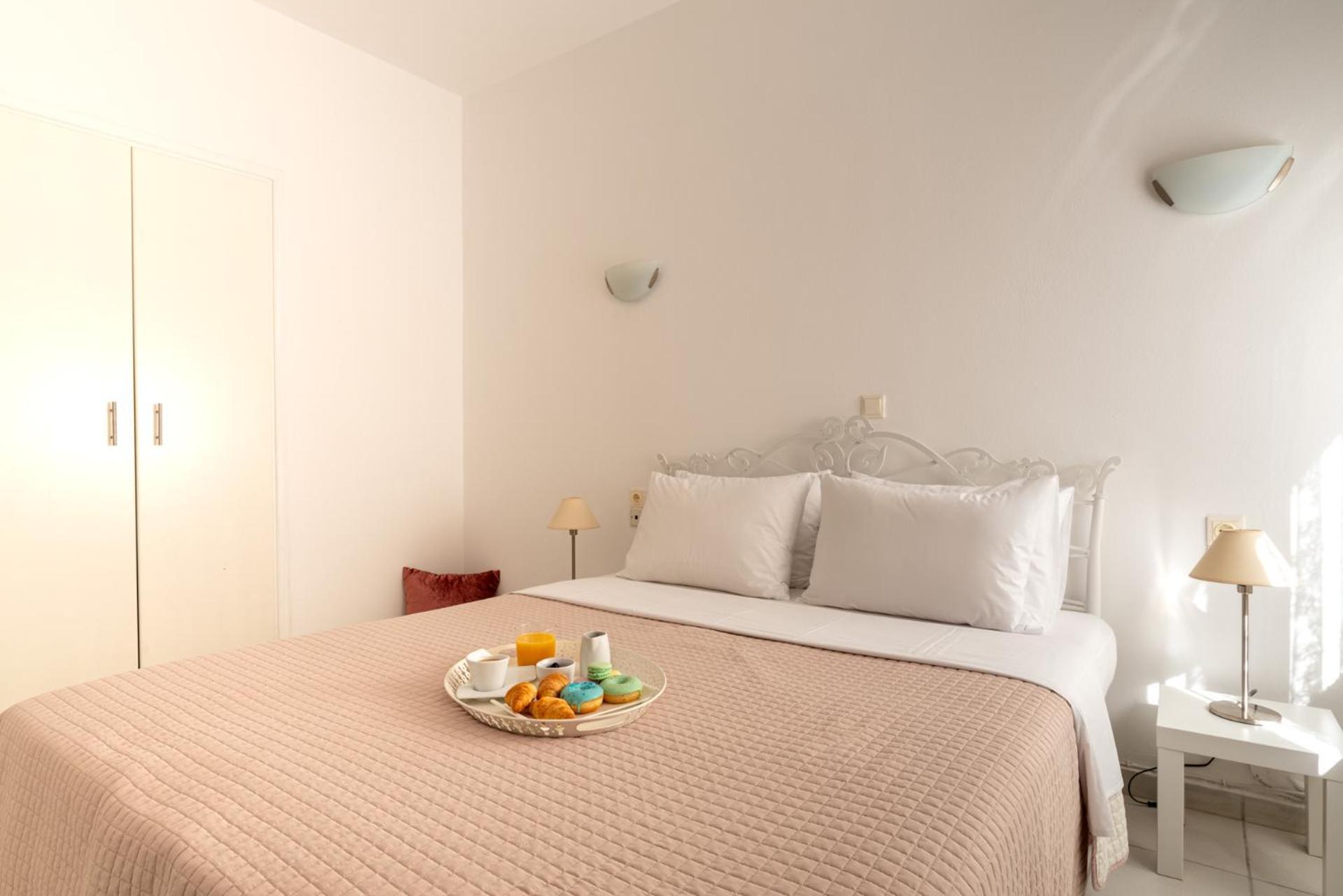 Elio A 1Bdr Apt With Garden 1 Min From The Beach By Hospi 伊拉克利翁 外观 照片